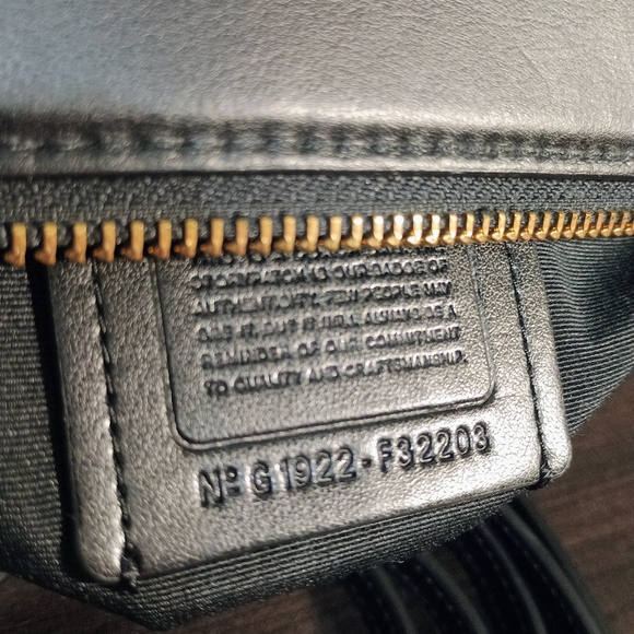 Coach Rare F32203 Mini Bennett Black and Tan Signature Canvas Satchel - Picture 4 of 4